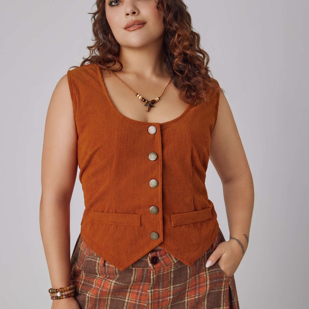 CORDUROY U-NECK SOLID BUTTON CROP VEST Cider plus size curve